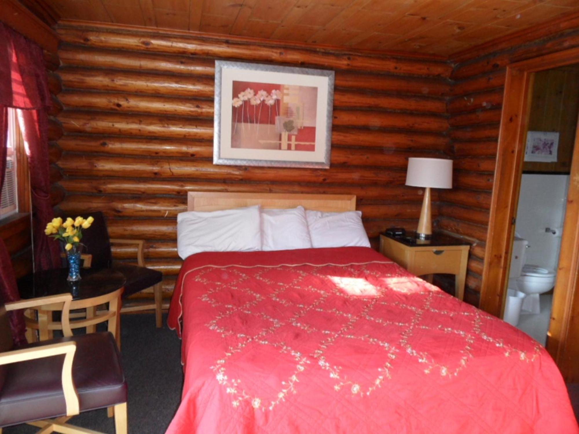 Seven Dwarfs Cabin - On The Brook Cabins Lake George Rom bilde