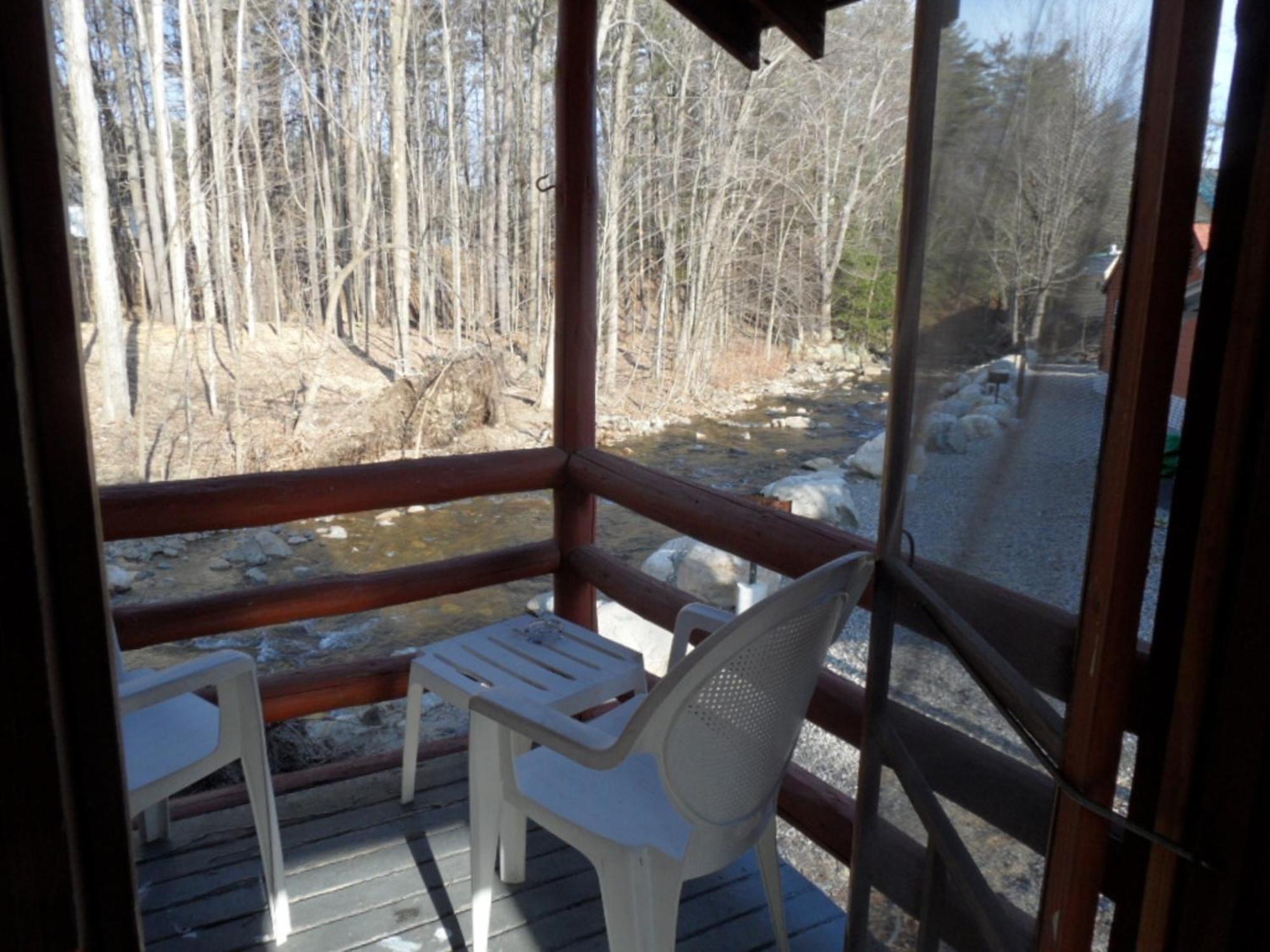 Seven Dwarfs Cabin - On The Brook Cabins Lake George Rom bilde